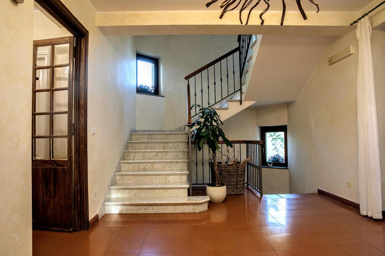 דורגלי Guest House Dalu מראה חיצוני תמונה